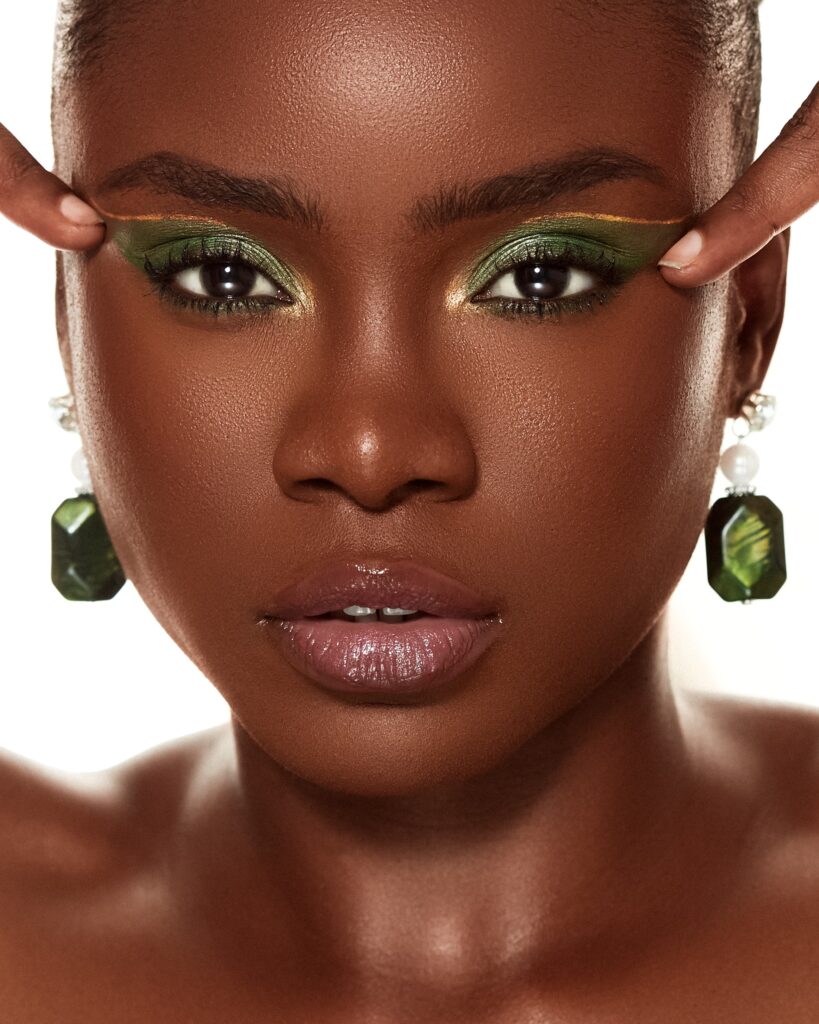 How to Create the Perfect Cat Eye Makeup Look- Free Bunni