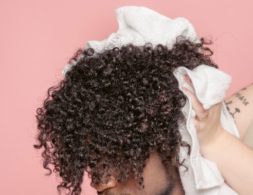 hair care routine, drying your hair with a towel, mistakes when drying your hair with a towel, organic shampoo, organic conditioner, heat protectant spray