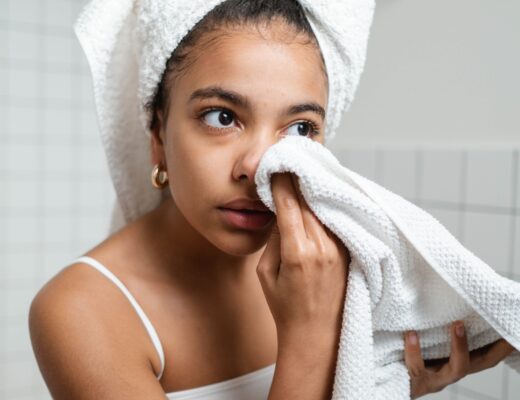 skincare, rinsing your face properly, cleanser, gentle cleanser, face towel, Pat dry your face, clean skin, natural features