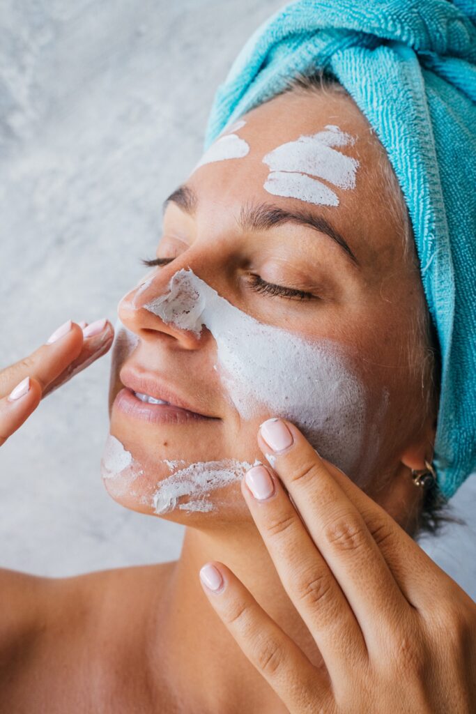 Masks, Skincare, Face masks, Skin concern, Natural, Clay, Charcoal, Hyaluronic acid, Aloe vera, Honey, Retinol, Vitamin C, skincare