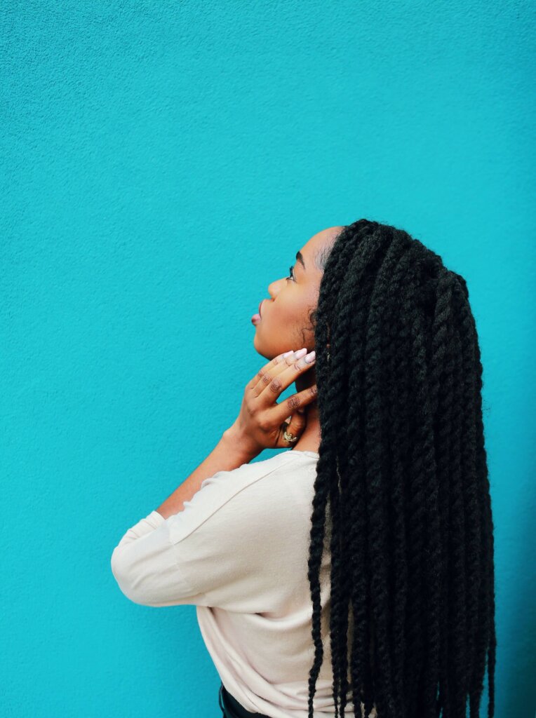 braids, tresses, haircare, hydration, vegan, natural solutions, cruelty-free, black woman, self-care
