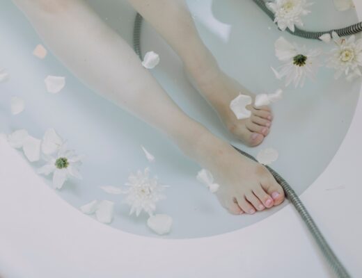 body, bath, bath treatment, dead skin cells, dry skin, sensitive skin, chemical-free, Foot Condition