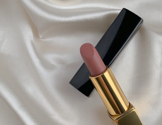 makeup, Long-Lasting, Nude Matte Lips, lips , Nude matte lipstick, Smudge-Proof, hydrating lip balm, lip primer, lip liner, Touch-Ups