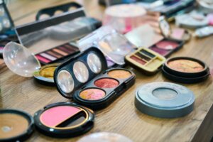 makeup, storage