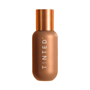 Illuminating body oils, skin's glow, highlight best features, luminous complexion, radiant glow, nourishing ingredients, natural radiance, healthy and vibrant skin, non-toxic makeup, sustainable beauty routine, non-toxic ingredients, body