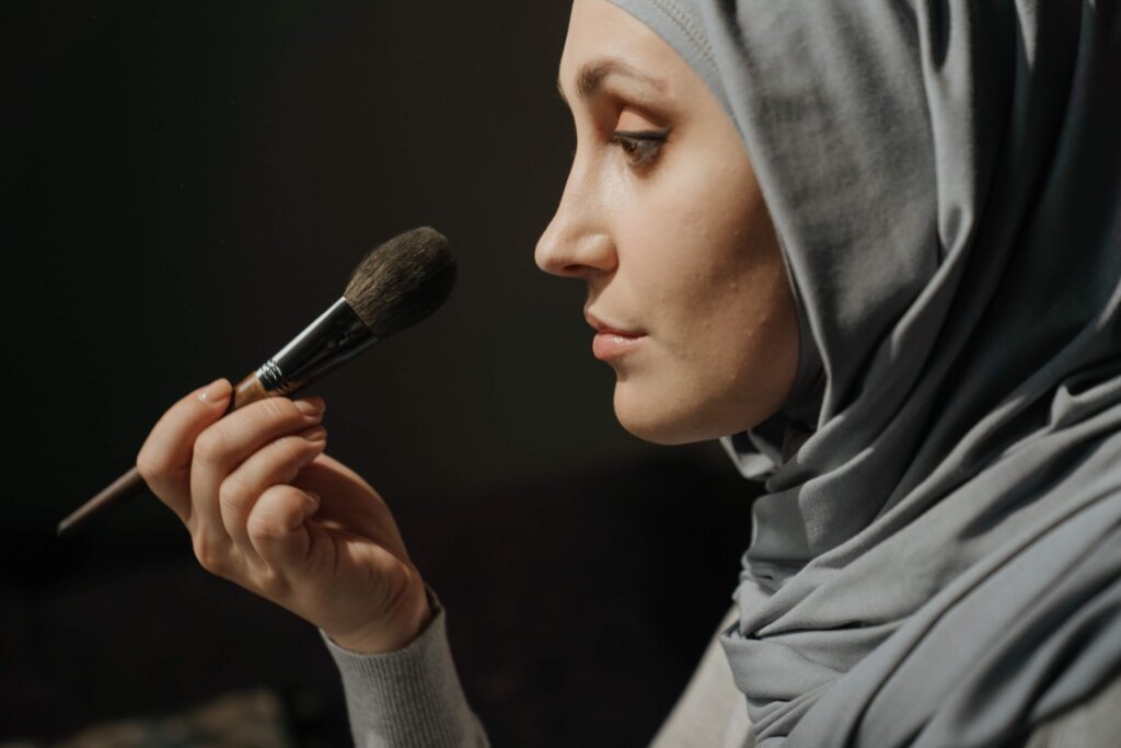 woman, makeup brush