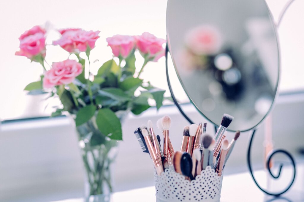 makeup, makeup brushes