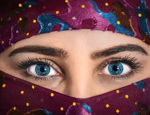 woman, blue eyes