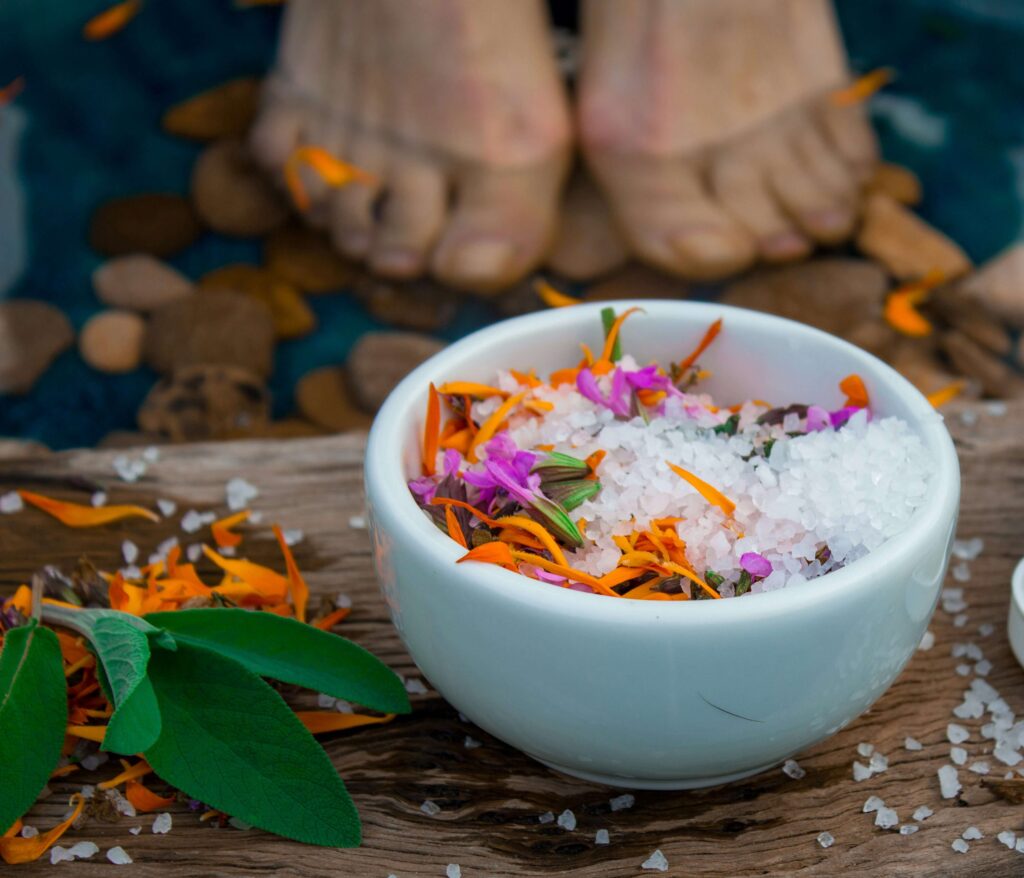 foot soak, feet