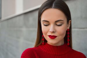 red lips, makeup