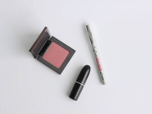 blush, lipstick