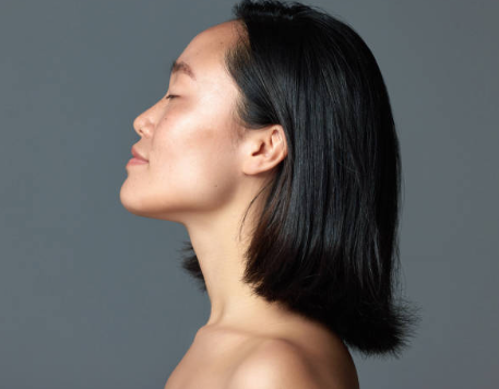 Navigating the Makeup vs. No Makeup Debate - Free Bunni