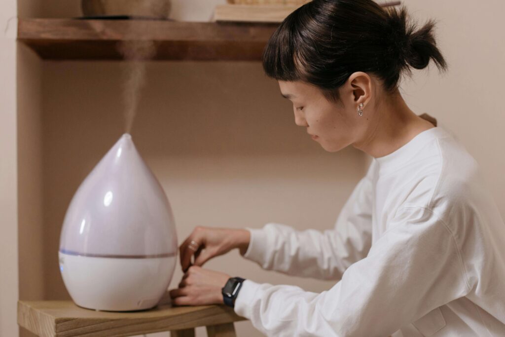 Humidifier, woman